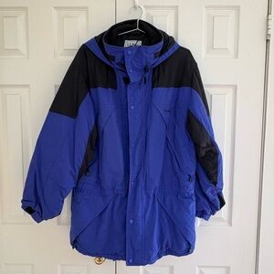 L.L. Bean Men's Two-Tone Blue and Black Ski Jacket